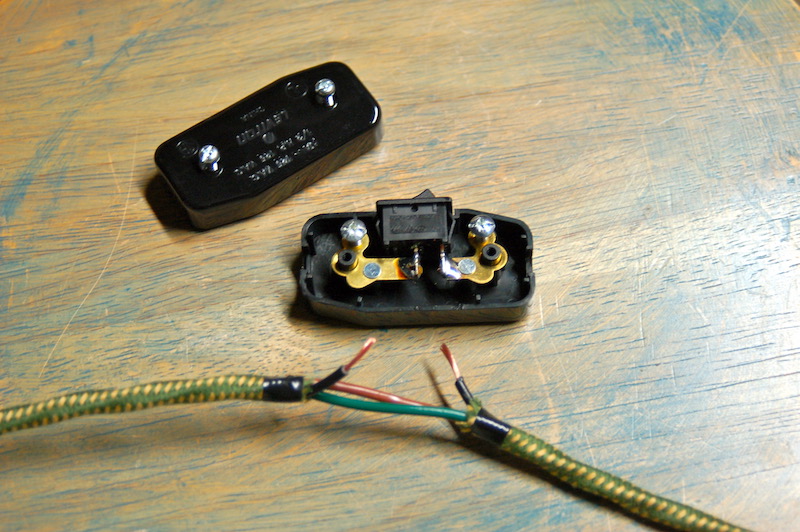how to install a lamp toggle switch